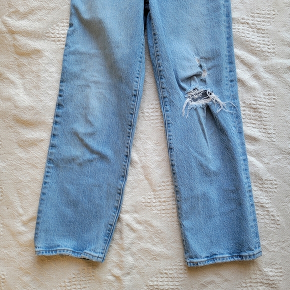 Levi's High Waisted Ribcage Straight Leg Casual Distressed Denim Jean - Picture 5 of 10